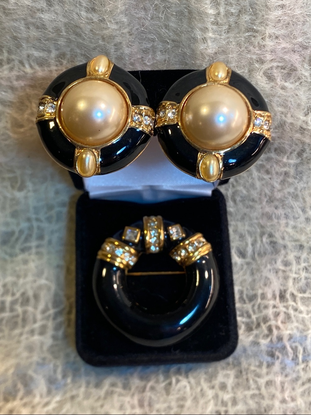 Ivana Trump Vintage Black Enamel Faux Pearl Rhinestone Brooch & Clip Earring Set